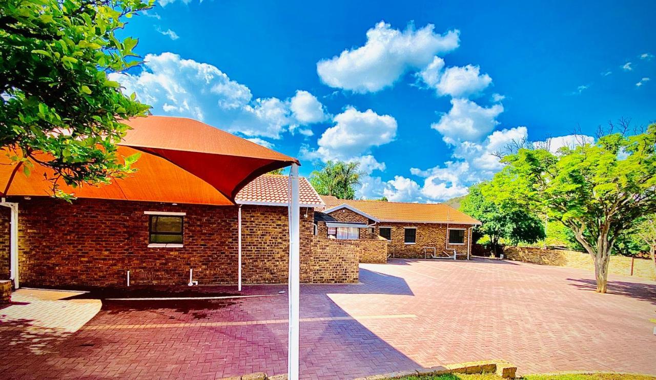 C&C Hotel Vibes Randpark Ridge Jhb 14 Units Available Randburg Exteriör bild